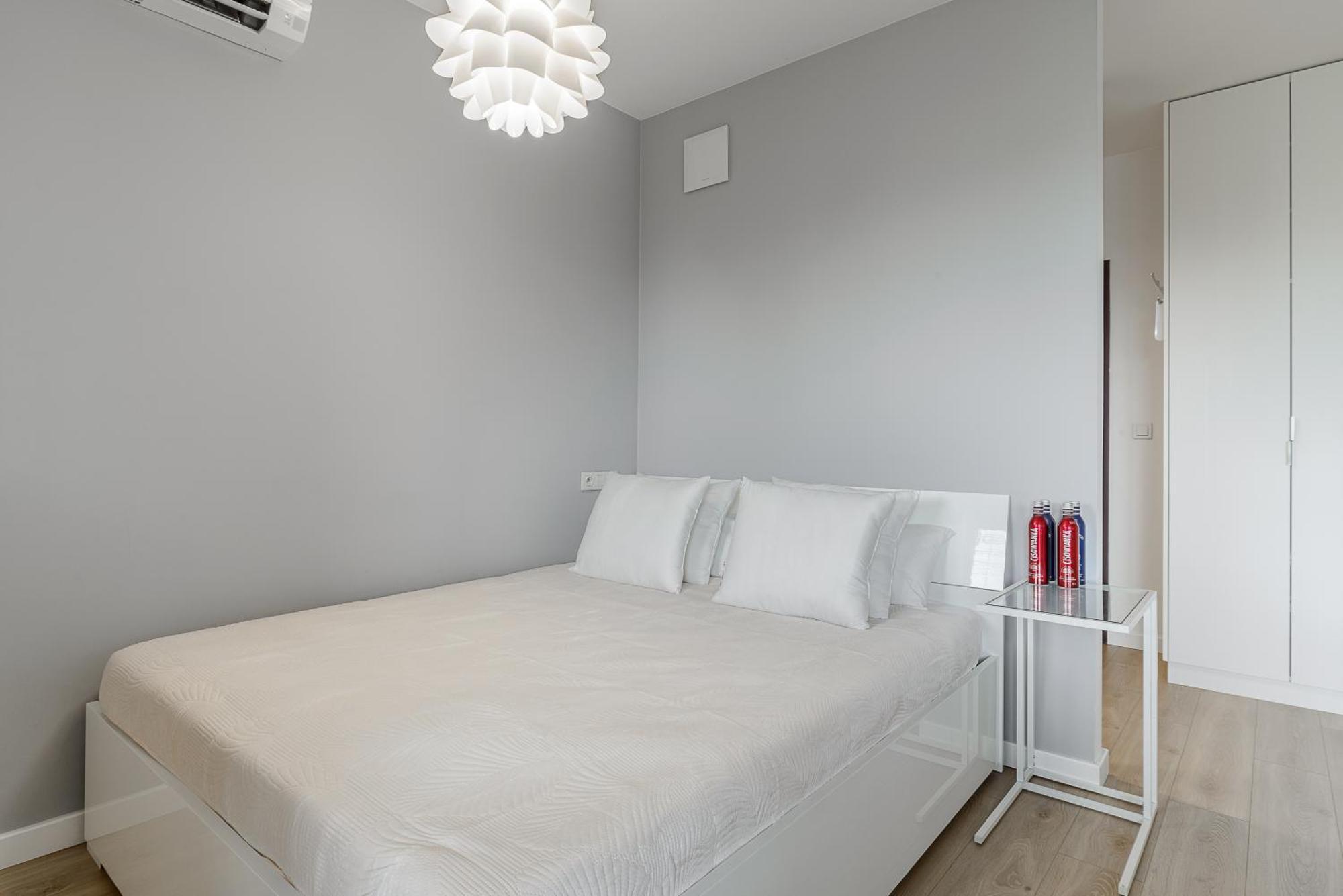 Cozy Family Apartments With Balcony Near Zlote Tarasy Warschau Exterior foto