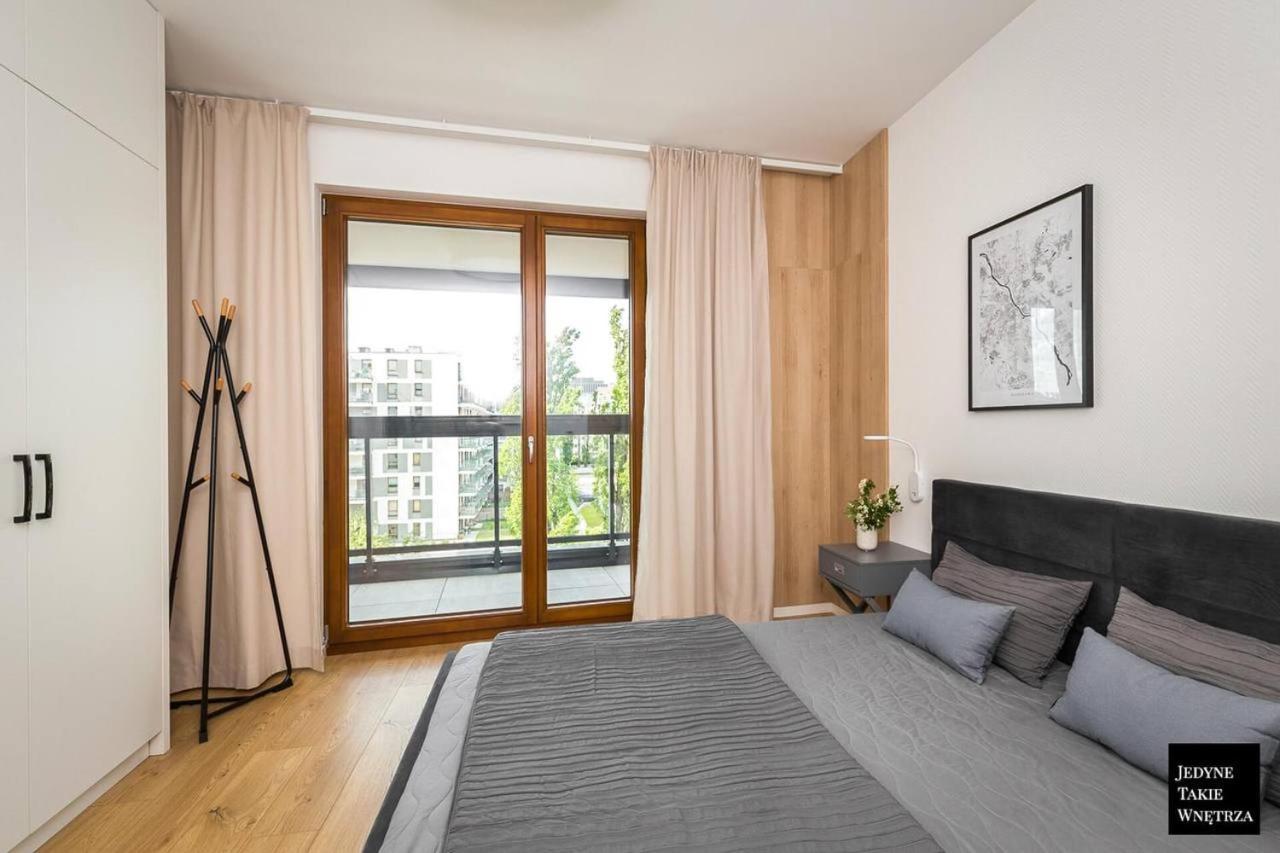 Cozy Family Apartments With Balcony Near Zlote Tarasy Warschau Exterior foto