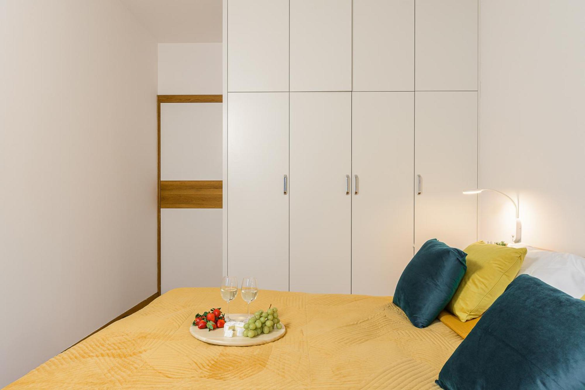 Cozy Family Apartments With Balcony Near Zlote Tarasy Warschau Zimmer foto
