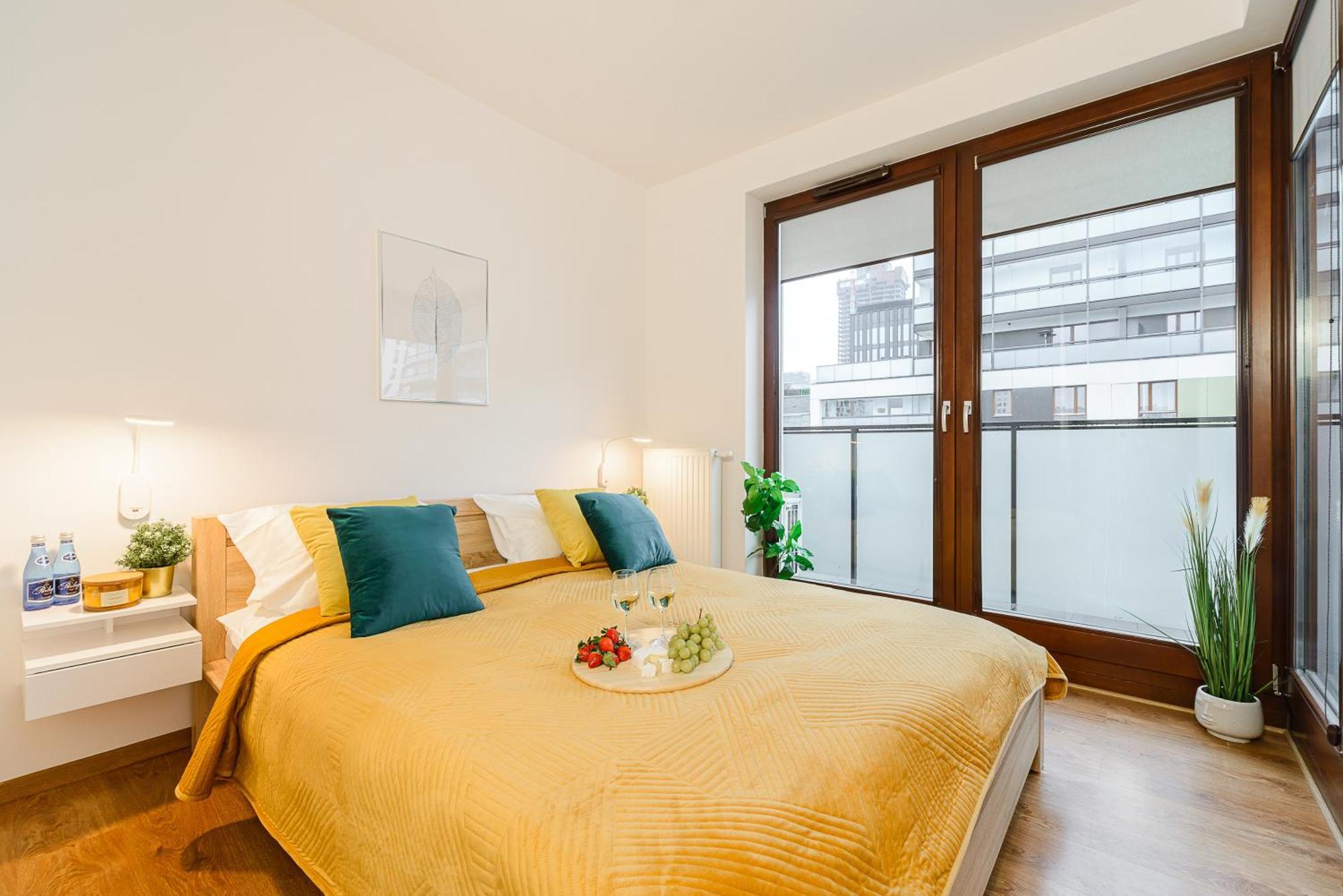 Cozy Family Apartments With Balcony Near Zlote Tarasy Warschau Zimmer foto